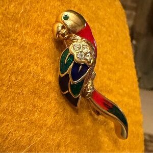 Atwood & Sawyer🦜Parrot Brooch/ enamel/ rhinestones/ goldtone❤️
